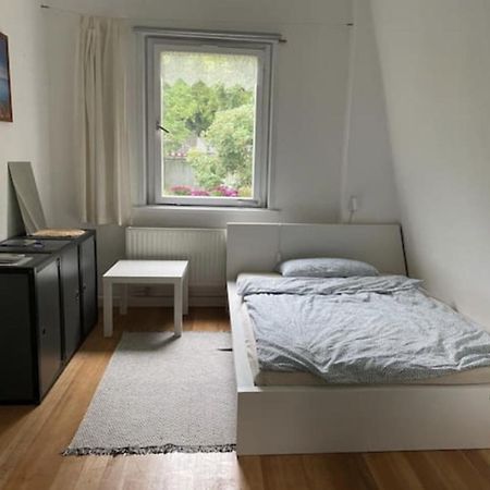 Altbauwohnung Stuttgart Ost Екстериор снимка